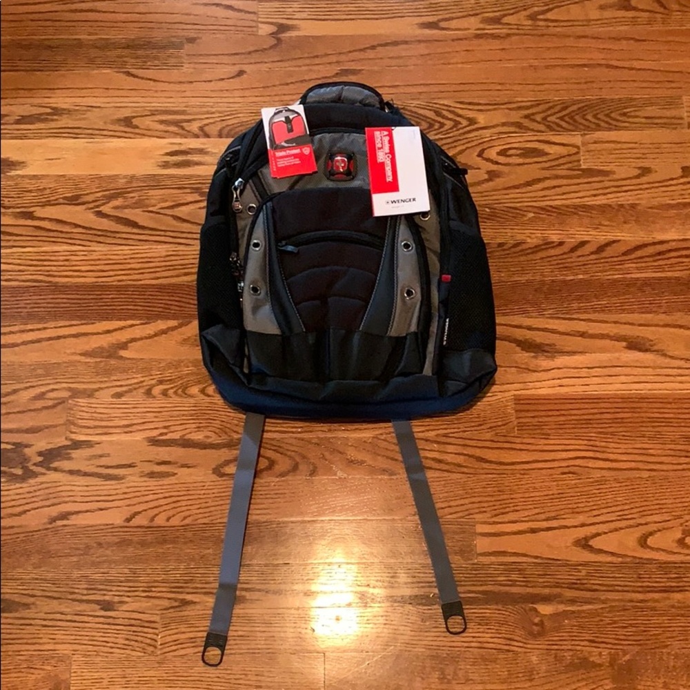 Wenger Synergy Laptop Backpack, Black/Grey